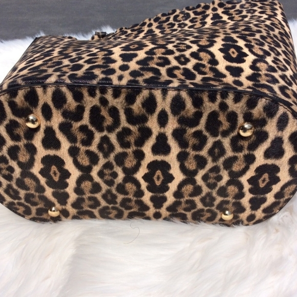 Leopard Pearl Handbag with Crossbody Purse and Dustbag - Picture 4 of 8